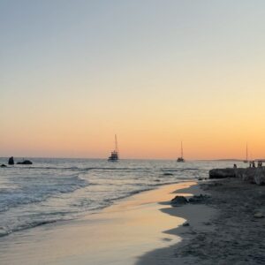 Chantal Baudaux Instagram - š
en Menorca ⨠con un mensajito al final