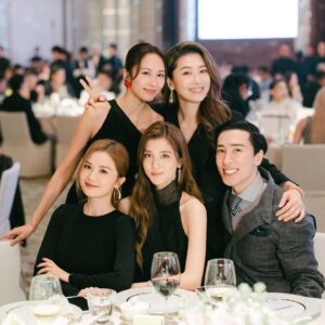 Charlene Choi Chuek-Yin Instagram - 感覺好似自己嫁妹咁🥹
新郎(喊包)又靚仔 @terrychui22 
新娘靚到直頭冇形容詞形容到 😍 @tsangloktung 

成個婚禮又感動又好玩
佈置又靚
啲嘢又好食
大家都飲飽食醉
搞到我第二日要攤返全日先回到氣 🤣

總括
王子同公主從此就過住幸福快樂嘅生活 👩‍❤️‍👨