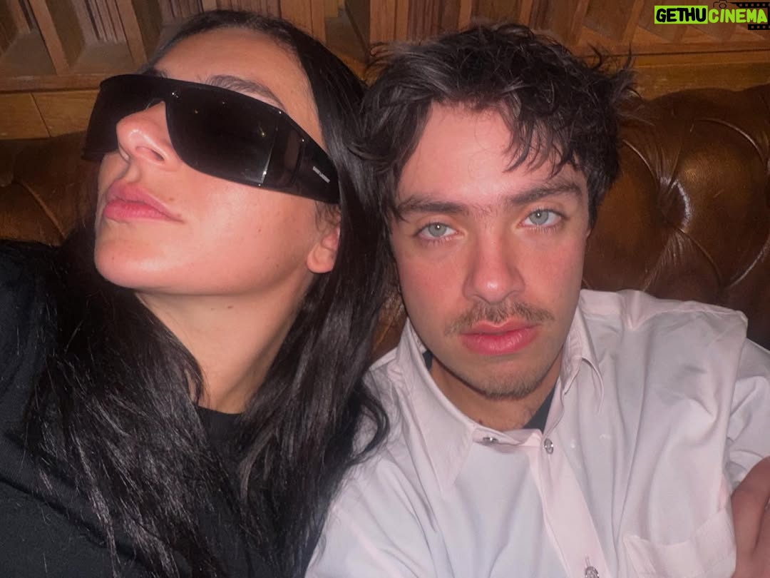 Charli xcx - 0.9 Million Likes - parissssssss
