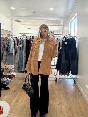 Charlotte McKinney Instagram - @jilljacobsstudio getting me out of my track suit