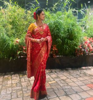 Chaya Singh Instagram - Comment for captions❤️💛