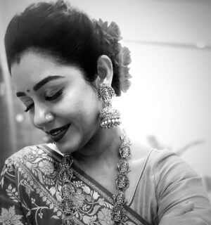 Chaya Singh Instagram - Comment for captions❤️💛