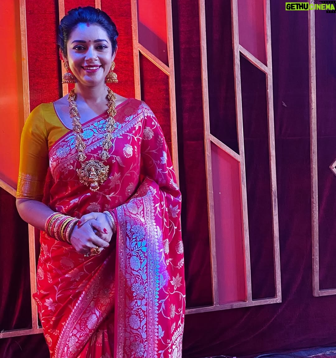 Chaya Singh - 24.7K Likes - Comment for captions❤️💛