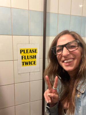 Chelsea Peretti Instagram - PLEASE‼️🇺🇸🇺🇸🇺🇸🇺🇸🇺🇸🇺🇸🎉🎉🎉🚽🚽🚽🚽🧻🧻🧻🧻🥨🧻🧻
