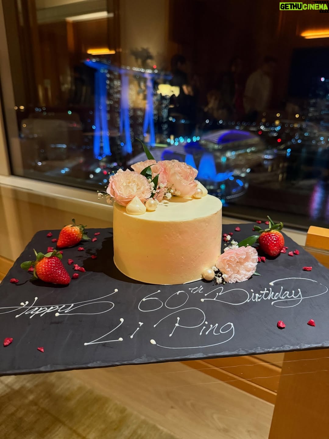 Chen Liping - 4.6K Likes - 8月生日喜乐、蒙恩蒙福: 之《蛋糕汽球戏剧》篇❤️❤️❤️
Celebrating SG60 All Year Round ❤️ Especially in AUGUST My Day❤️
Feeling so Blessed, surrounded by Love, Peace, Joy, and Divine Abundance #PraiseTheLord 🙌❤️
🎂🎈 Surprise:  Balloons & a Touch of Drama! 🎭❤️❤️❤️
 (Thank you Cheryl,Tiff & Team )
#Blessed #Birthday #Blessings #Abundance #SG60 #Singapore
#Grateful #Thankful #Gratitude 
#GodIsGoodAlways #AlwaysGodIsGood #IJN #PTL