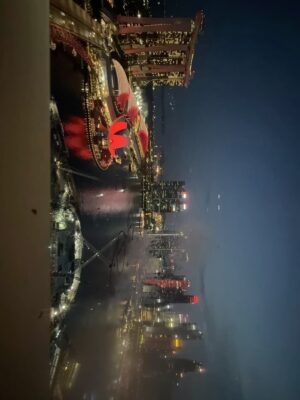 Chen Liping Instagram - 今年的国庆🇸🇬很特别😍
普新加坡同庆#SG60 🙌🫶❤️✨🎆🎇
Happiest Birthday Singapore ❤️❤️❤️
#1965 #60th #Independence #Majulah #Singapura #Blessed #Singapore #Singapore60 #CulturalElegance #PTL

✨Savouring SG60 in style @ritzcarltonmilleniasingapore where heritage meets luxury.
Guests with a ‘6’ in their DOB enjoy special room upgrade privileges, extra perks if born in 1965❤️(Valid till 31 August)

Perks includes:
🌸 Peranakan ceramic coaster by @theintan
🍫 Local-flavoured artisanal pralines
🍳 Daily breakfast for two @colonysg 
🍾 A bottle of champagne
🦁 Limited-edition Chef Lion plushie

✨A Taste of Tradition 
Wearing the elegant @rumahkimchoo kebaya 

✨Special thanks to @straits_times for the lovely feature!