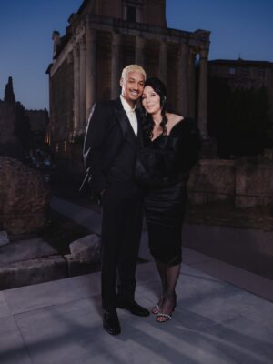 Cher Instagram - La Dolce Vita

@dolcegabbana @ae4president

#dolcegabbana #altamodaroma2025