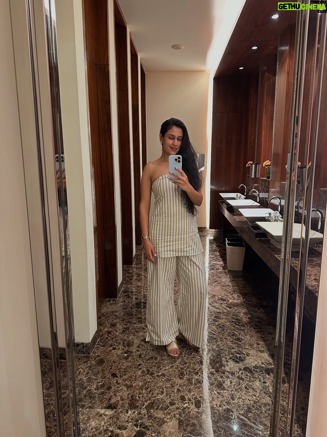 Chetali Chadha - 0.9K Likes - What a week!! – stress, decisions, blessings, and lessons. Wrapping it all up with a short weekend getaway with my gang and a Sunday snooze 💤 

Outfit 1 - stripped cotton cord set by @farmloom #gifted 

Outfit 2 - leopard shirt @mango , trousers @zara , bag @coach 

#entrepreneurship #weekendgetaways #hustler #hustlelife