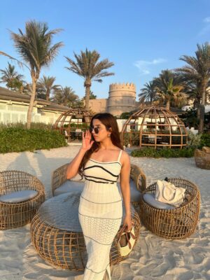 Chetali Narula Instagram - fresh from the shore🐚🌊🤍
wearing - @a.la.modebyakanksha
{ comment for outfit details }
.
.
.
.
.
.
.
{ beach, beach outfit, beach baby, ocean time, beach outfit ideas, hot girl summer, dubai beach }