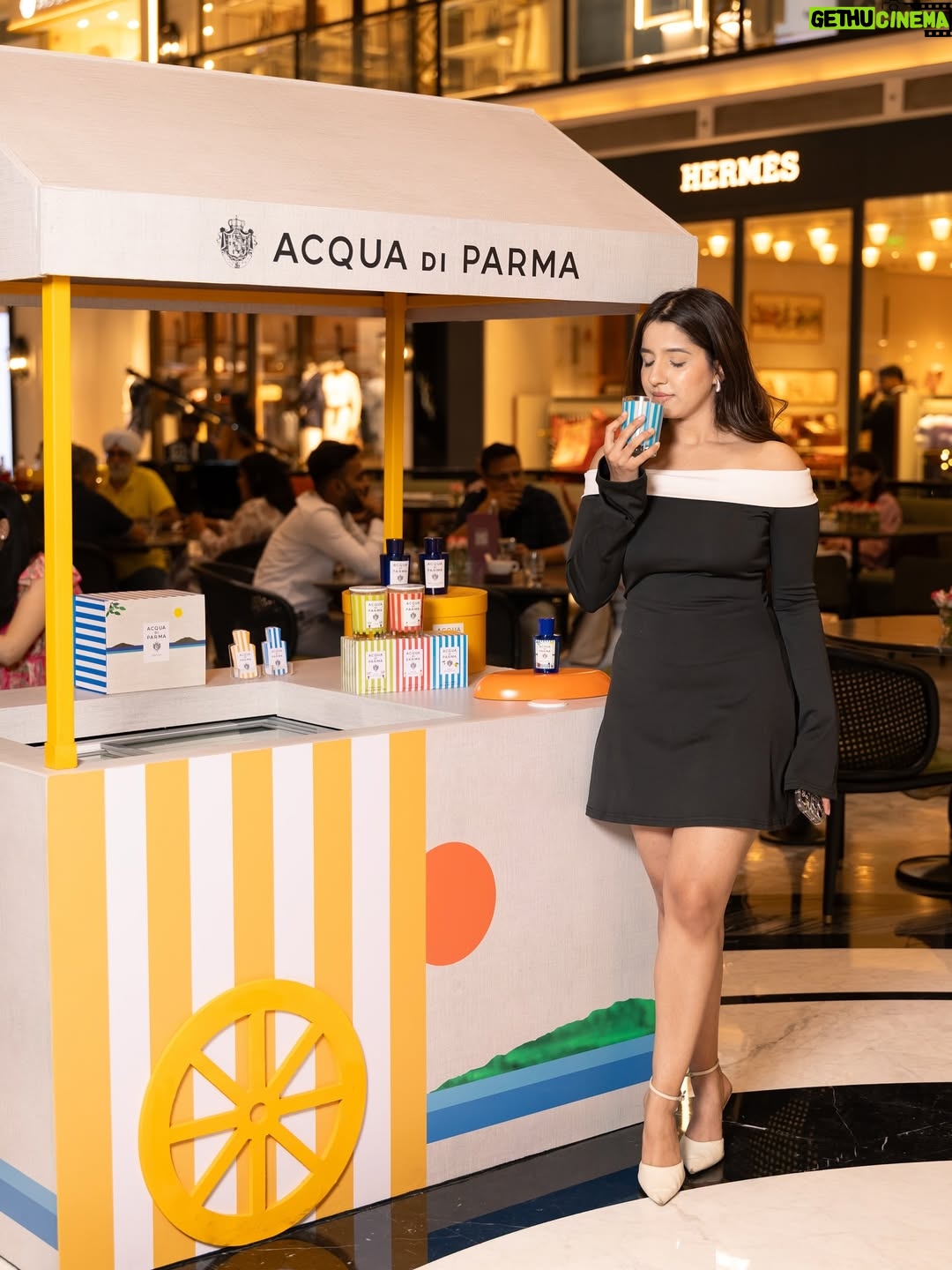 Chetali Narula - 328 Likes - album : recents 💿 
.
.
.
.
.
.
.
{ camera dump, recent folder, photos dump, black and white dress, perfume, acqua di parma, scent, food, cafe }