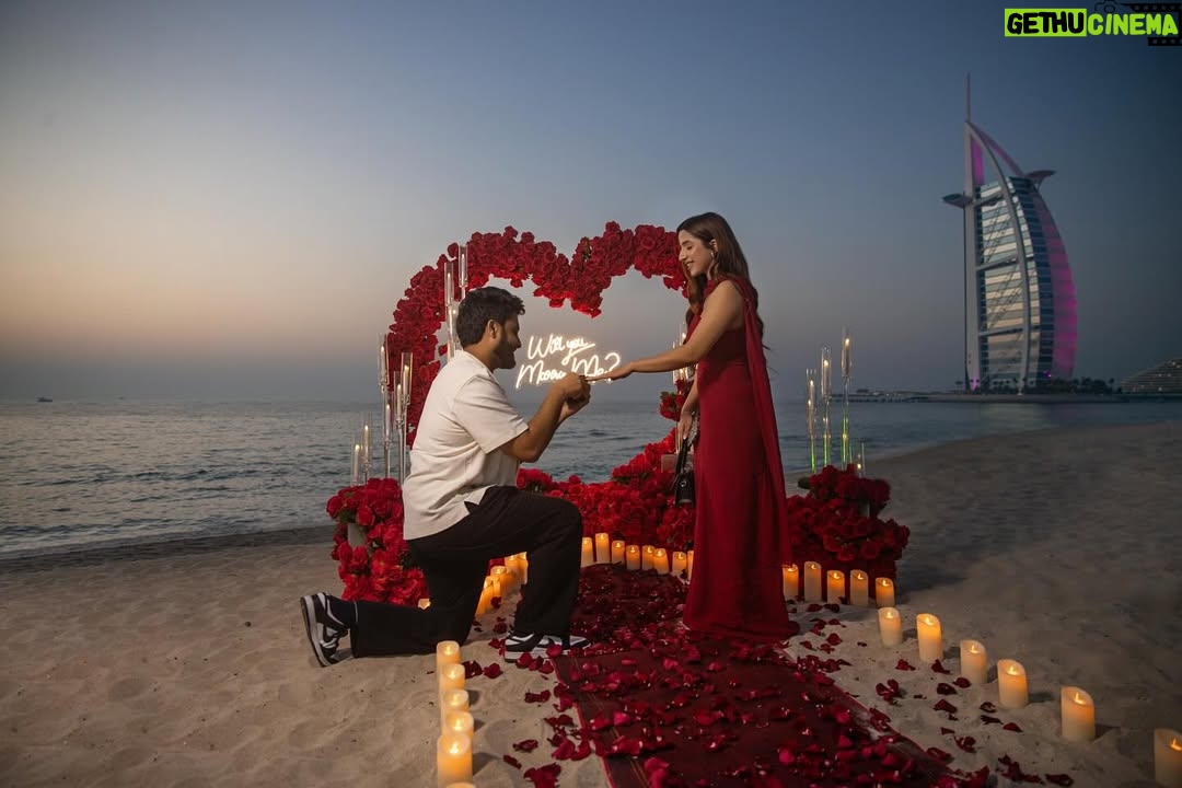 Chetali Narula - 3.6K Likes - in my fiancée era 💍🤍🧿
.
.
.
.
.
.
{ proposal, proposal pictures, dubai proposal, engagement pictures, engaged, fiance, dream proposal }
#proposal #proposals #dubaiproposal #engagement #engaged💍 #engaged #dreamproposal