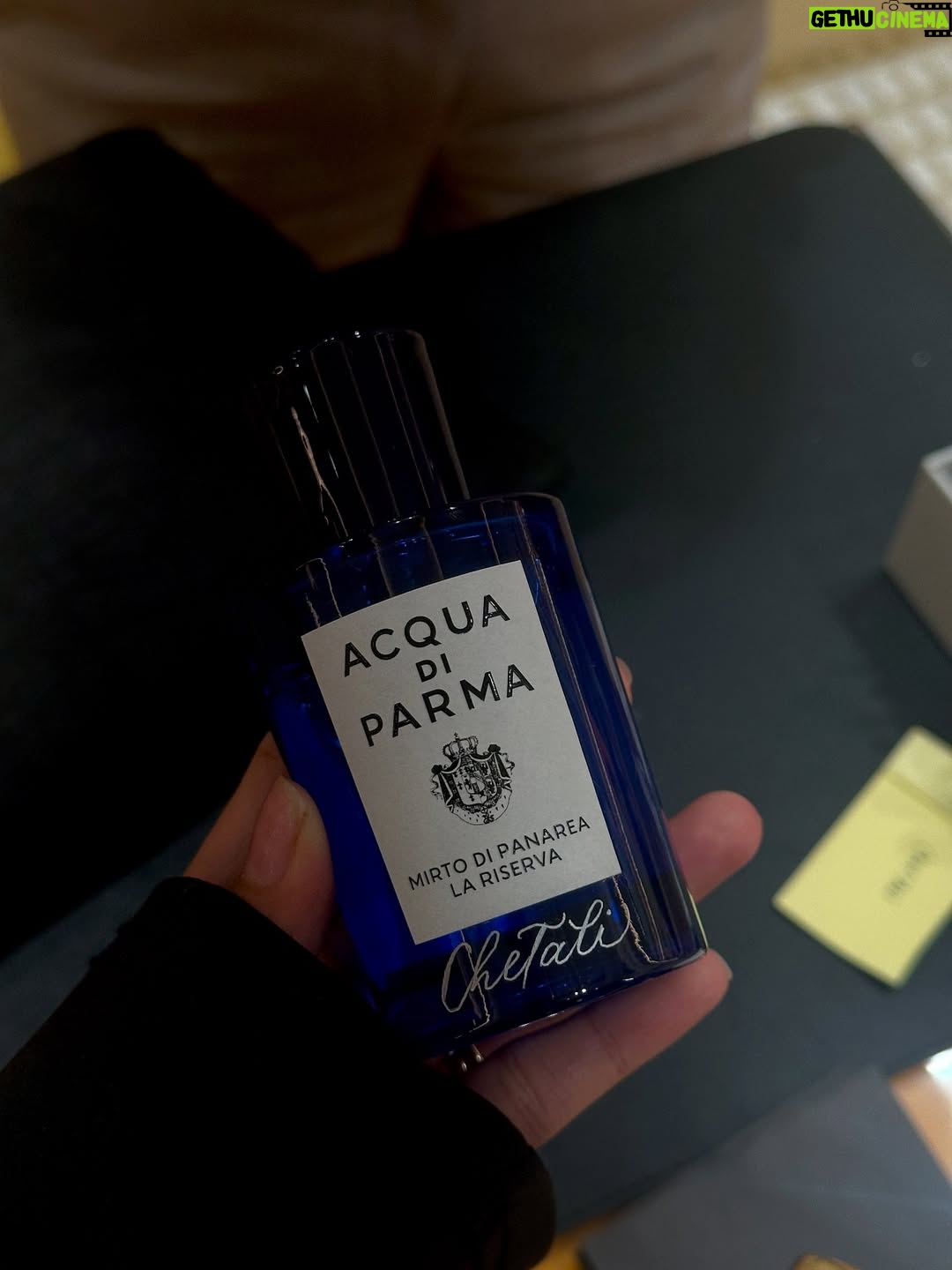 Chetali Narula - 328 Likes - album : recents 💿 
.
.
.
.
.
.
.
{ camera dump, recent folder, photos dump, black and white dress, perfume, acqua di parma, scent, food, cafe }