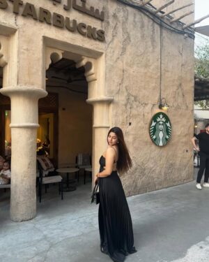 Chetali Narula Instagram - the prettiest Starbucks in the world 🤍☕️
🏷️
dress - @a.la.modebyakanksha
bag - @jacquemus
.
.
.
.
.
.
.
.
{ dubai, alseef, dubai Starbucks, coffee, black dress, black outfit, ootd }