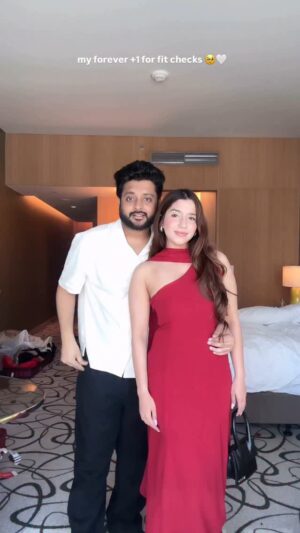 Chetali Narula Instagram - send this to someone you want to create with 💕🥹
( comment or share this reel with me for the dress links )
.
.
.
.
.
.
.
.
#coupleoutfits #coupleoutfit #outfit #outfitoftoday #vacationoutfit #vacation #vacationfit
{ couple outfits, couple outfit ideas, vacation outfits, dubai, vacation outfit ideas, cute couple reel, relatable }