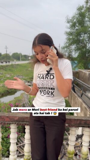 Chetna Sargara Instagram - Jab mera or Meri best friend ka koi parcel ata hai tab ! 😰 @chetna__7
#rajasthan #rajasthani #fyp #trending #trend #viral #bestfriend