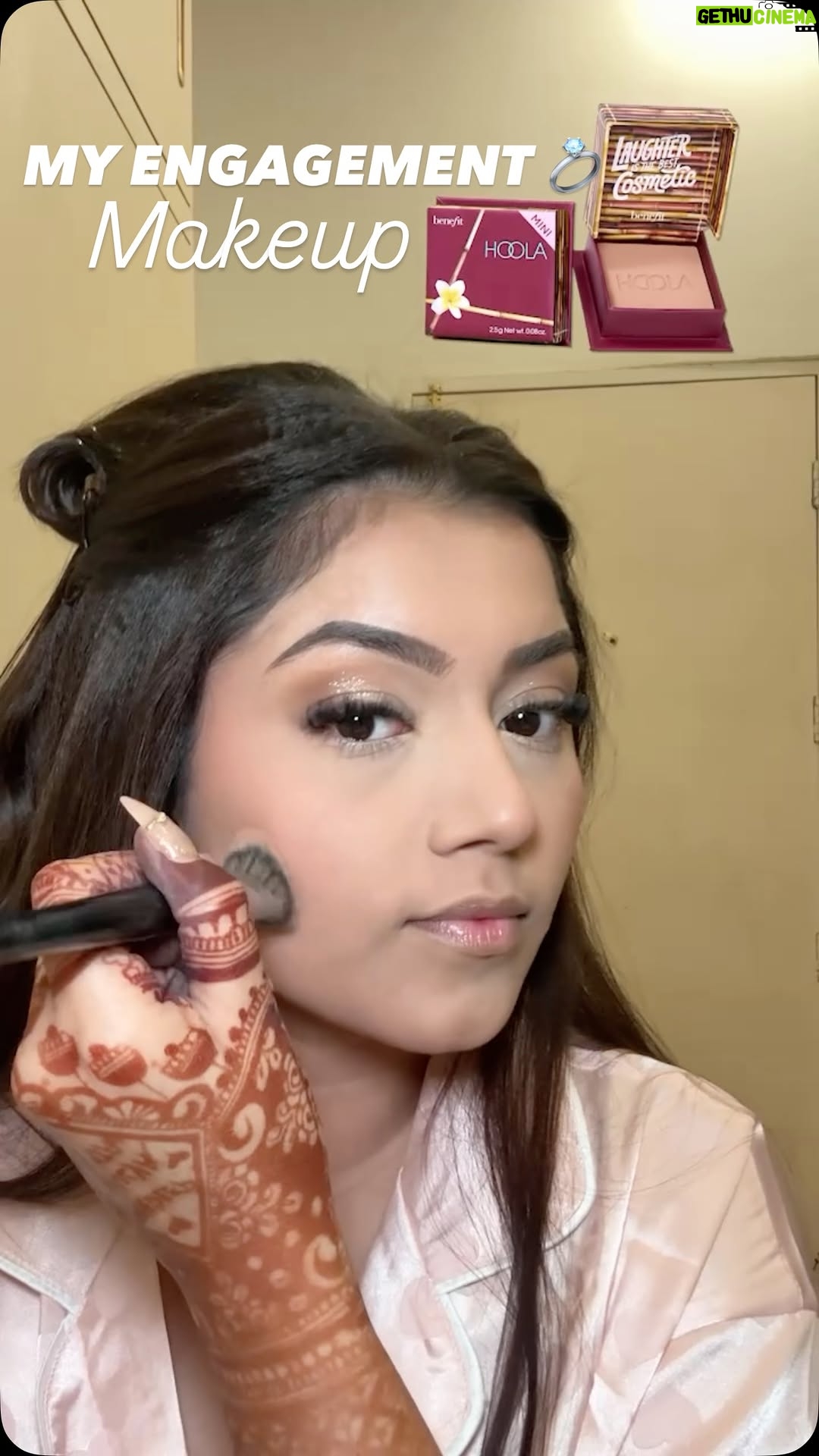 Chetna Sharma - 158.3K Likes - I did my engagement makeup and it turned out sooo 🤌🏻✨ everyone appreciated 🥹❤️🧿😭
Products used :
@elfcosmetics primer 
@maccosmeticsindia fix  
@hudabeauty color corrector (mango)   @forever52india  concealer (005)
@juviasplace the coffee shop eyeshadow palette 
@sheglam_official eye shimmer
@fentybeauty hella thicc volumizing mascara 
@diorbeauty (2.5N)
@narsissist foundation (punjab) , liquid blush ( aragon)
@lauramercier loose powder 
@benefitindia hool bronzer
@smashboxindia becca highlighter
@makeupforever color pencil (limitless brown)
@anastasiabeverlyhills eyebrow pomade , lip velvet (pure hollywood) 
@onesize waterproof setting spray