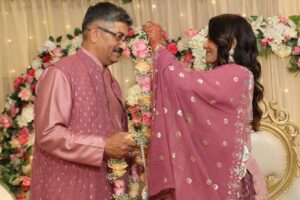 Chetna Sharma Instagram - This Finalllyyy happened 🧿 prepared so much for it🤌🏻🥹 we feel immensely blessed to be able enough to celebrate our parents 25th wedding anniversary! 25 years of growth, love , laughter and countless blessings of Almighty😇💐 
May god always shower his choicest blessings on mumma papa, may they always be happy and healthy.
Also they never had their ring ceremony hence, on 2.08.2024 we made that happen. Thanks for raising us with values and always appreciating our little and big wins. We are always grateful for you and will keep making you more proud by each passing day in this journey of our lives🥰
- your fairies 👯‍♀️