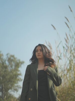 Chhavi Pradhan Instagram - Lost in the moment🌾💫
.
.
.
.
.
.
.
#goldenhour #naturevibes #chasingdreams #elegance #outdoorshoot #fashiondiaries #styleinspo #sunlit #wanderlust