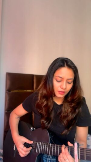 Chhavi Pradhan Instagram - Vida Karo ❤️
.
.
A song that forces you to cry, couldn’t help but cover this
Thank you @kamil_irshad_official @arrahman @imtiazaliofficial @arijitsingh for this beauty !
.
.
.
.
#vidakaro #cover #chamkila #arrahman #arijitsingh #imitiazali #irshadkamil