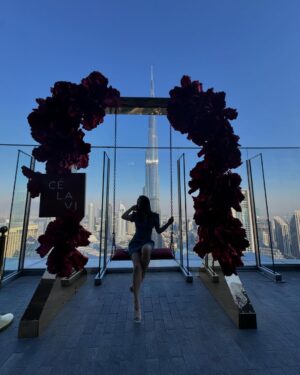 Chhavi Pradhan Instagram - Couldn’t choose which one to post 😉😛
.
.
.
.
.
#celavi #dubai #uae #newpost #dubailife #love #vacay