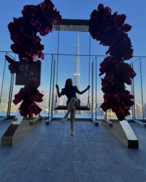 Chhavi Pradhan Instagram - Couldn’t choose which one to post 😉😛
.
.
.
.
.
#celavi #dubai #uae #newpost #dubailife #love #vacay
