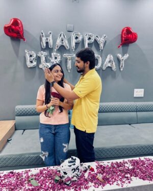 Chhaya Gami Instagram - 𝙃𝙖𝙥𝙥𝙮 𝘽𝙞𝙧𝙩𝙝𝙙𝙖𝙮 𝙈𝙮 𝙌𝙪𝙚𝙚𝙣👸🏻
𝙄 𝙇𝙊𝙑𝙀 𝙔𝙊𝙐 𝙈𝙊𝙍𝙀 𝙏𝙃𝘼𝙉 𝙒𝙊𝙍𝘿𝙎 𝘾𝘼𝙉 𝙀𝙑𝙀𝙍 𝙀𝙓𝙋𝙇𝘼𝙄𝙉…❤️🌍