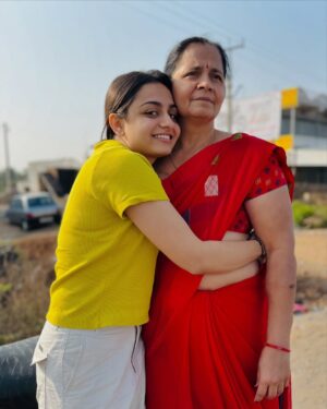 Chhaya Gami Instagram - Maa ♥️🌍
#myworld🌎