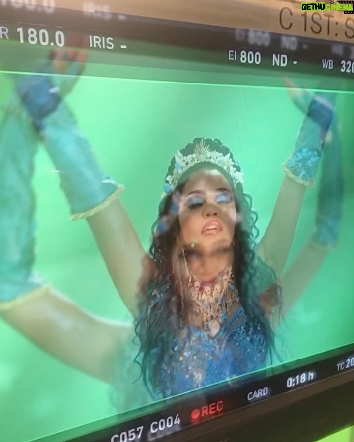 China Anne McClain - 781.1K Likes - here’s to 10 years of Descendants, starting with my final take of D3. these experiences will always be very special in my heart. ⚔️🤍 #uma