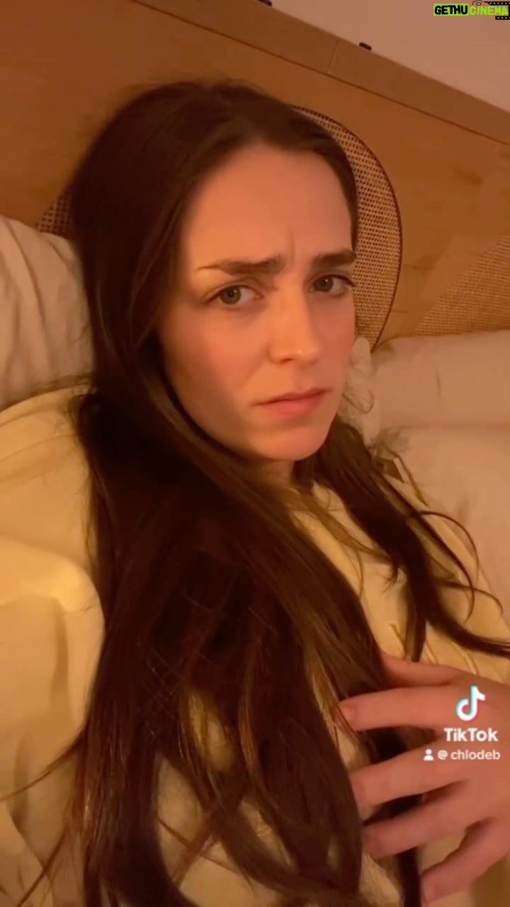 Chloée Deblois - 1.9K Likes - Imagine tu te lèves de ton lit à 10h le soir pour essayer ça… Je sais pas quoi dire honnêtement