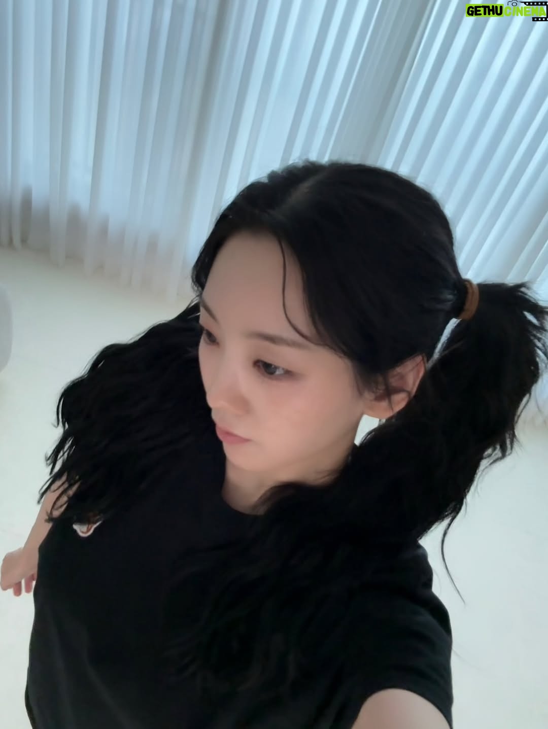 Cho Yi-hyun - 1.6 Million Likes - 퇴근하고 본방사수☺️🤎
견우와선녀 다음주가 벌써 마지막이라고?
가지마ㅜㅜㅜㅜ