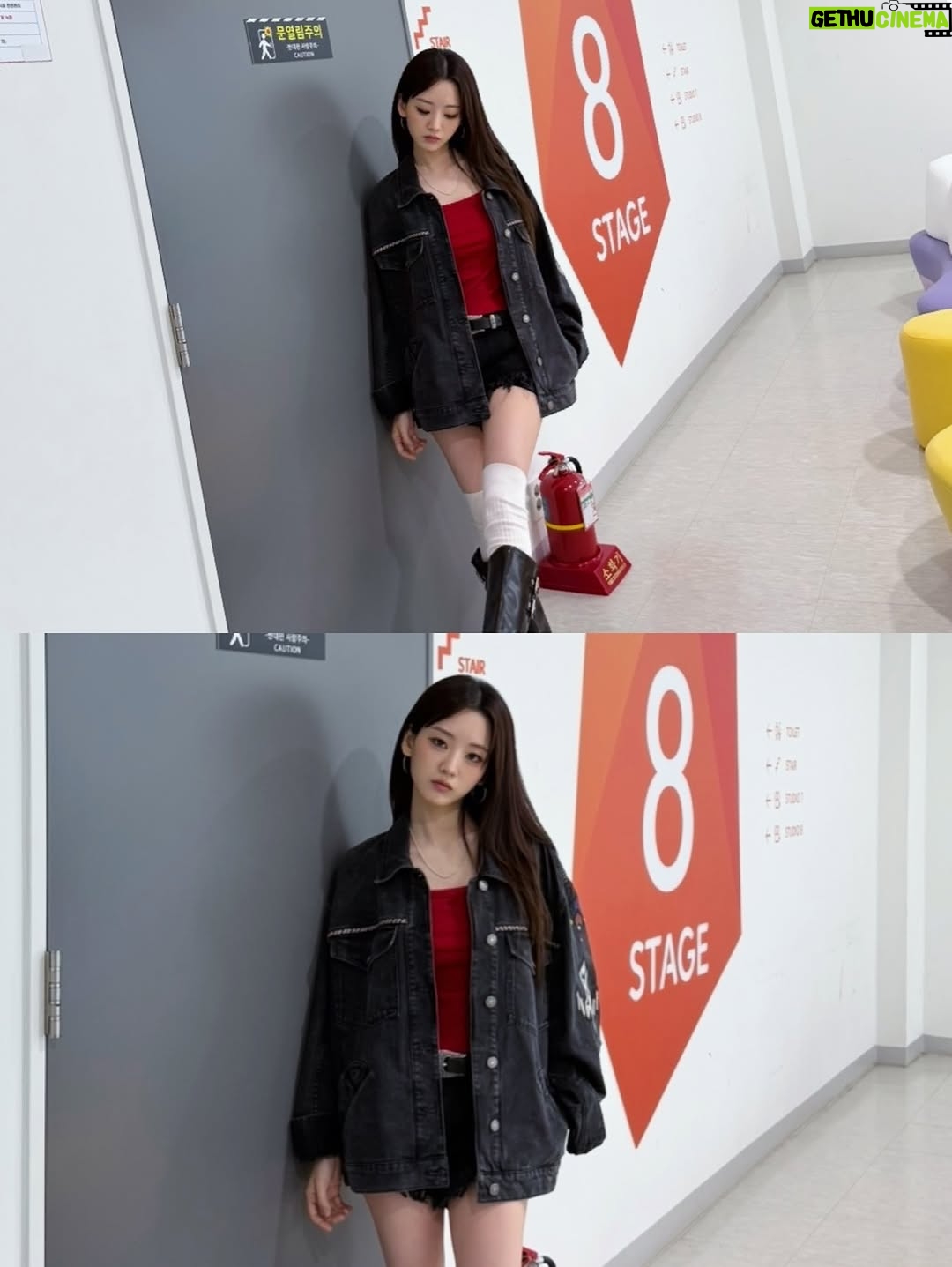 Cho Yi-hyun - 1.3 Million Likes - 견우와선녀를 함께해주신 모든 배우님들 스태프분들께 깊이 감사드립니다.
성아를 온전히 표현할 수 있도록 함께 고민하고, 아껴주셔서 촬영 내내 따뜻한 사랑을 느끼며 연기할 수 있었습니다. 이 모든 시간이, 그리고 시청자분들께 받은 사랑이 오래도록 마음에 남을 것 같아요. 진심으로 감사합니다.

그리고 가장 의지했던
지한매니저님.가영언니.진이언니.수영씨
웃음이 끊이지 않던 현장이 아주..많이..그리울거에요. 
반년동안 함께 웃고 떠들다보니 덕분에 제 성격도 많이 밝아졌어요. 
근래에 가장 큰 행운은 성아팀을 만난거에요. 
늘 나의 편에서 많은 고생을 한 성아팀에게 박수를👏👏
감사해요 늘☺️💗
.
.
지금까지 천지선녀 박성아 였습니다. 안녕
.
성아 will always be with you.
Wherever, whenever. 🤍