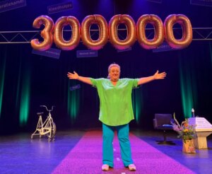 Christel de Laat Instagram - Nooit gedacht dat we dit ooit zouden bereiken, 300.000 volgers op Instagram! Kei bedankt!!