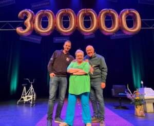 Christel de Laat Instagram - Nooit gedacht dat we dit ooit zouden bereiken, 300.000 volgers op Instagram! Kei bedankt!!