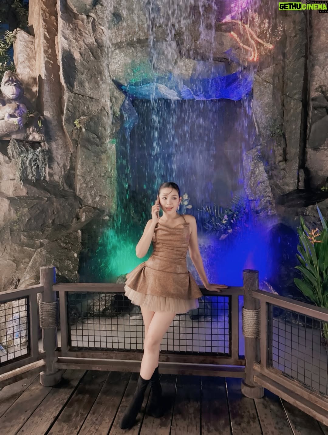 Chue Lay - 426 Likes - 📍@chocolateville 🐻🐥🍫✨💞
#MistineMyanmar
#No1ThailandCosmetics
#Cosmoprof2025
#MistineNewEnergy 
#ChueLay #bangkok #actress #myanmar