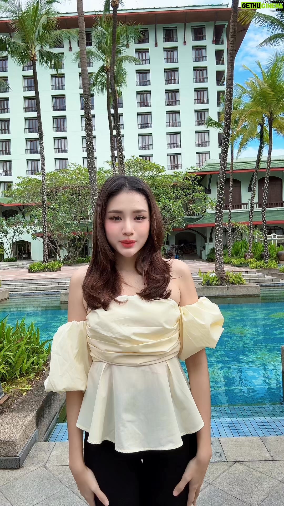 Chue Lay - 1.3K Likes - ရပ်နေလို့မရဘူး ကနေမှ 🥰🥰Yuki မှာ Korea Premium Scalp Treatment လေး လုပ်ပြီး ခါလိုက်တာဆိုတာ