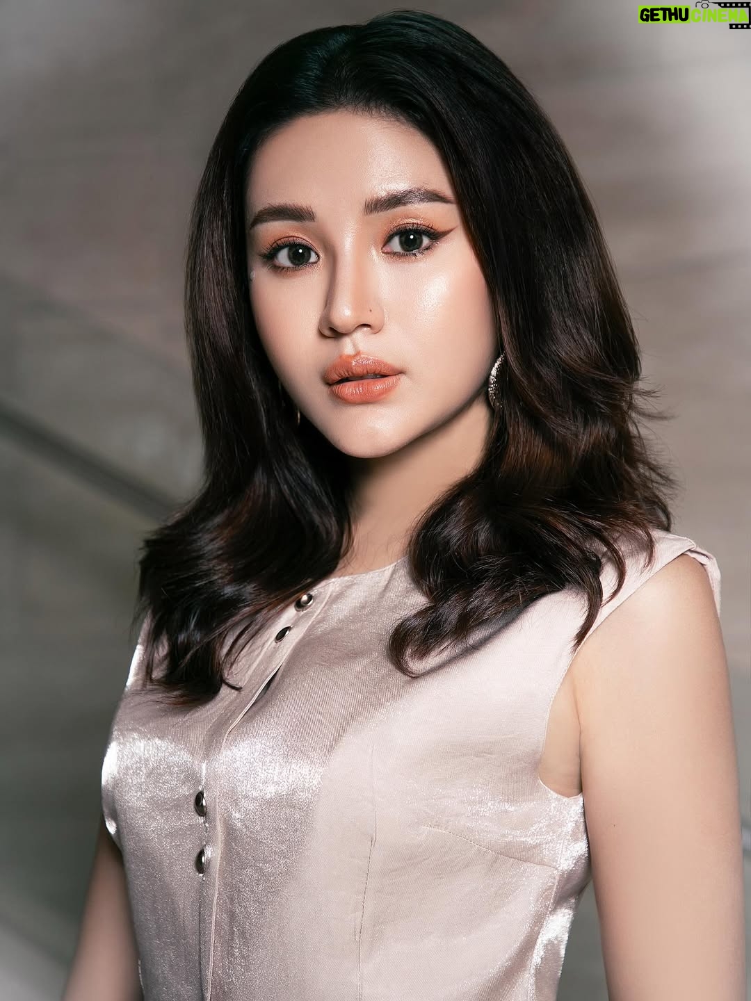 Chue Lay - 481 Likes - there she is! 💋 #chuelay