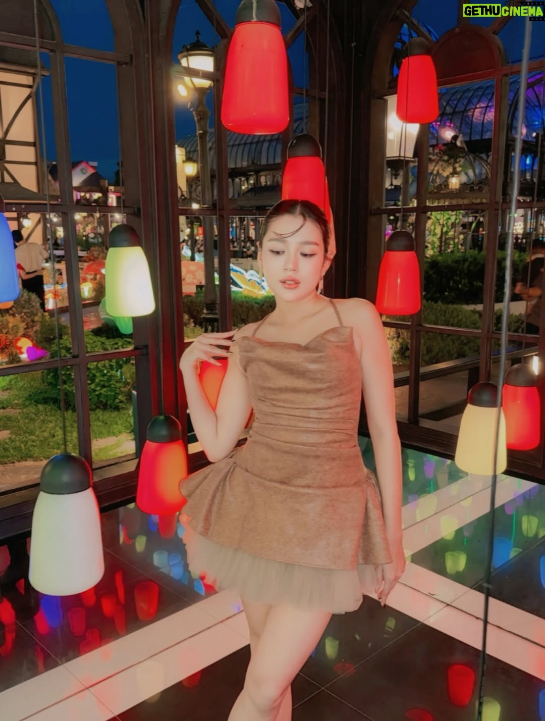 Chue Lay - 426 Likes - 📍@chocolateville 🐻🐥🍫✨💞
#MistineMyanmar
#No1ThailandCosmetics
#Cosmoprof2025
#MistineNewEnergy 
#ChueLay #bangkok #actress #myanmar