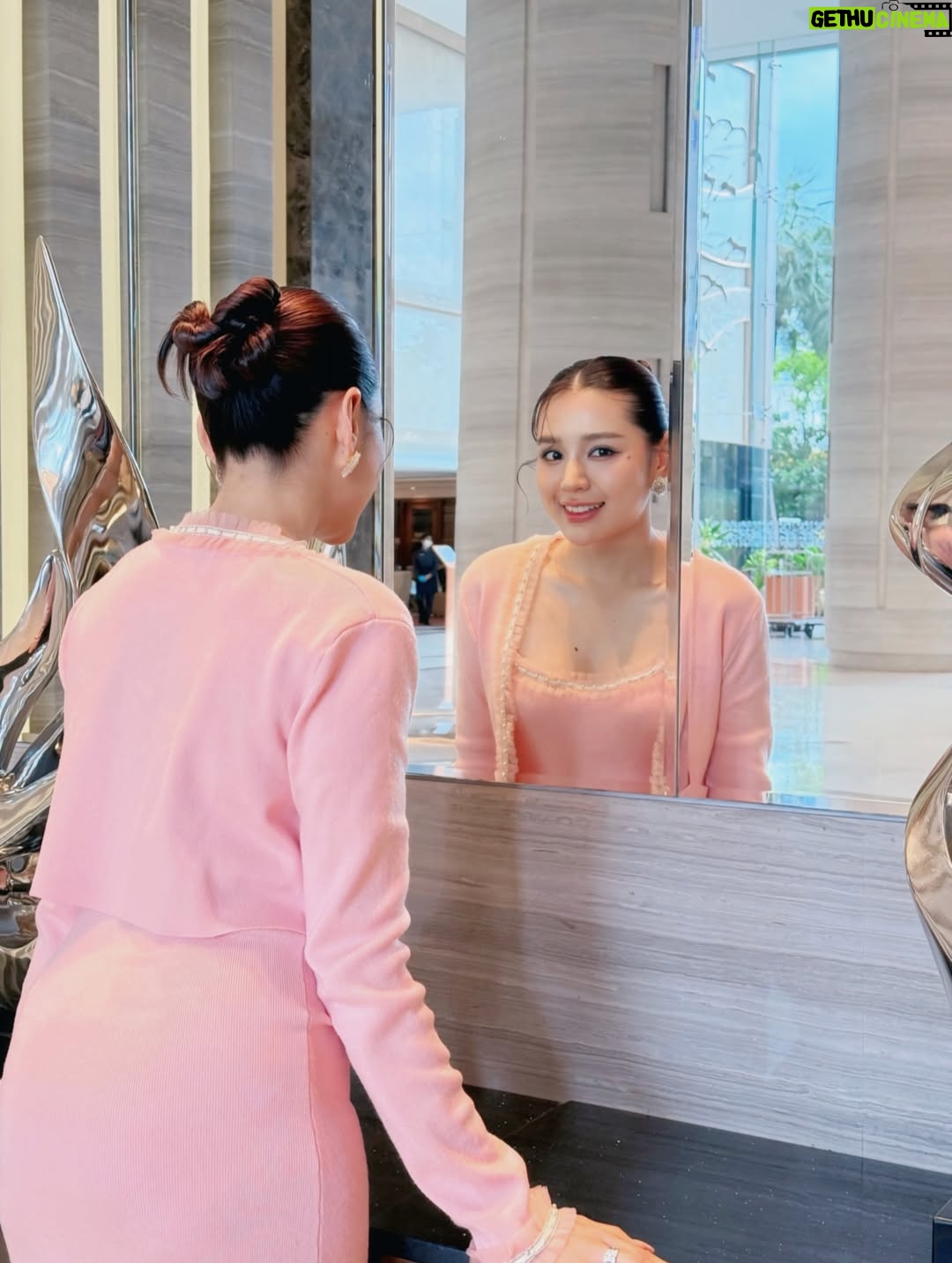 Chue Lay - 578 Likes - Soft glow in pink moments ✨🌸

#MistineMyanmar
#No1ThailandCosmetics
#Cosmoprof2025
#MistineNewEnergy 
#ChueLay #actress