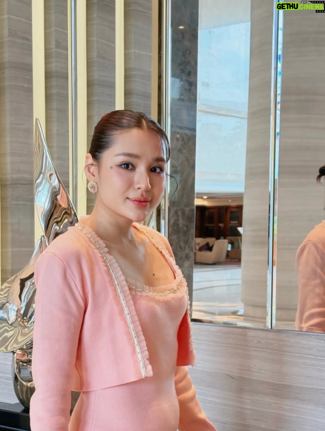 Chue Lay - 578 Likes - Soft glow in pink moments ✨🌸

#MistineMyanmar
#No1ThailandCosmetics
#Cosmoprof2025
#MistineNewEnergy 
#ChueLay #actress