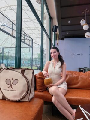 Cindy May McGuire Instagram - Find your greatness. What a great motivation from my #bag 🥰