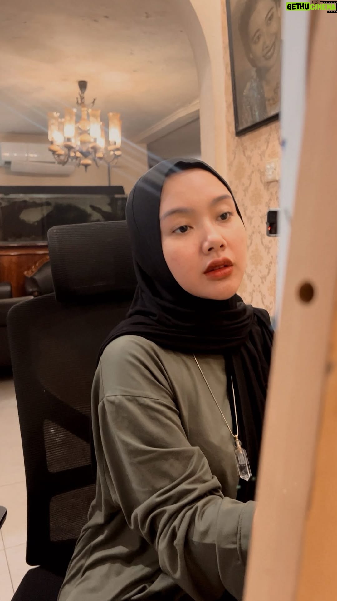 Cita Citata - 10.2K Likes - Di umur 31 ini Aku bersyukur di kelilingi orang orang yang luar biasa. Banyak perbedaan yang menyatukan, penyelarasan energy, saling mengasihi, mencintai diri sendiri menghargai diri sendiri, mengapresiasi proses dan makna hidup.
So blessed terimakasih doa kalian adalah kado terindah. Doa baik semoga kembali kepada para sahabat yang tulus mendoakan, dan kepadaNya kita selalu MengAgungkan doa itu sendiri 🤍

#janganlupaberyukur