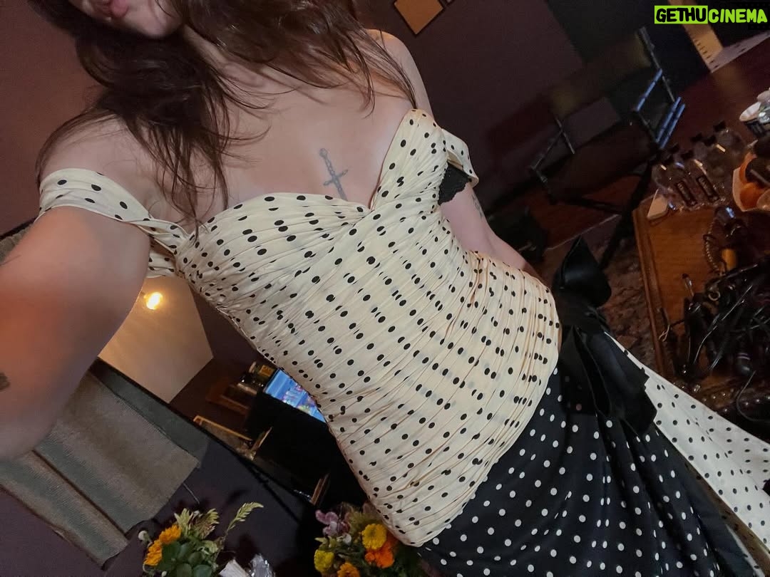 Clairo - 1.1 Million Likes - We got cut off but that was a beautiful show nonetheless . I’m really sorry . And I love you. I got to wear custom @maisonvalentino and be dolled up by @miyukigoto_ @michaelabosch @house__of__iconica @silkykote @nailsbymei @alessandro_michele ❤️ I wish I could have had more time with you . But I loved every minute of it !