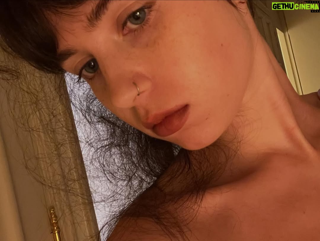 Clairo - 641.4K Likes - I wouldn’t know