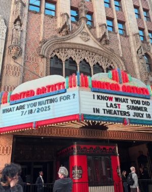 Clare Grant Instagram - Last night celebrating screen icons @sarahmgellar & @realfreddieprinze at the @ikwydlsmovie premiere. The movie is so much fun and the cast is perfect!! Fans and newbies alike are going to love it. Congrats, everyone!
