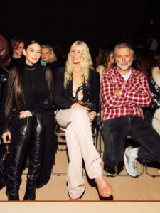 Actress Claudia Schiffer HD Photos and Wallpapers October 2025