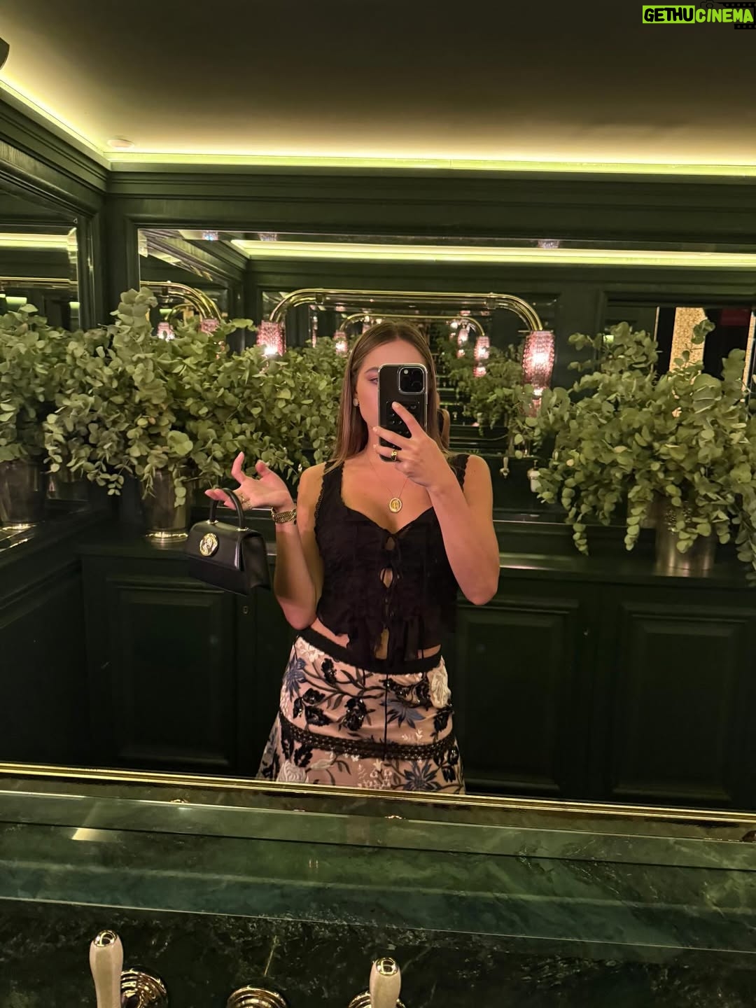 Claudia Vergara - 7.6K Likes - Madrileando🤍💃