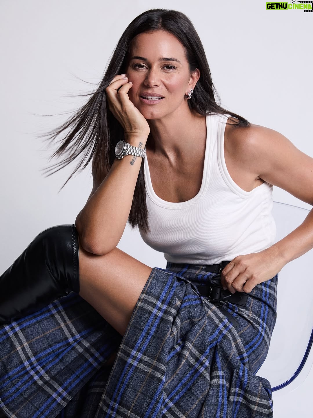 Cláudia Vieira - 12.9K Likes - Mais fotos desta sessão tão bonita 🫶🏼 @activarevista X @omega 

🖤
Fotografia: @studiocarlosteixeira
Styling: @luisborgesoficial
Makeup/Cabelos: @madalenamartins.makeup
Video: @manuel_abelho
Agência: @lagence_lisboa
Entrevista: @nunnopires