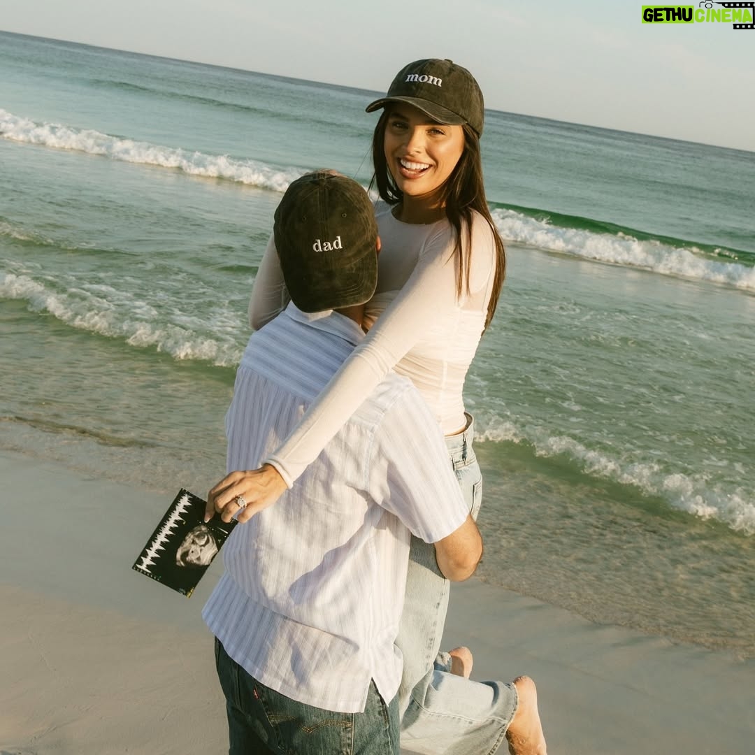 Connar Franklin - 55.1K Likes - my biggest dream come true… baby carpenter coming december 2025 @aaroncarpenter