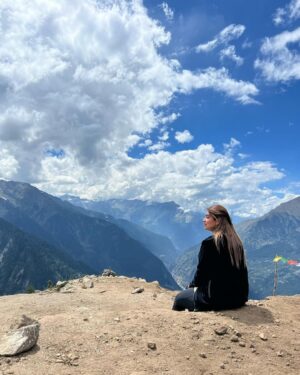 Cuty Mendiratta Instagram - Kinnaur Kailash is considered the point where the gods reside. As per mythological belief, every winter Lord Shiva used to conduct a meeting of goddesses and gods here at Kinner Kailash.
Something magnetic was there, there was a moment when I couldn’t walk for even 100 Metres, but then I was at the Shivling at 20,000 Feet.
Har Har Mahadev 🙏🏻