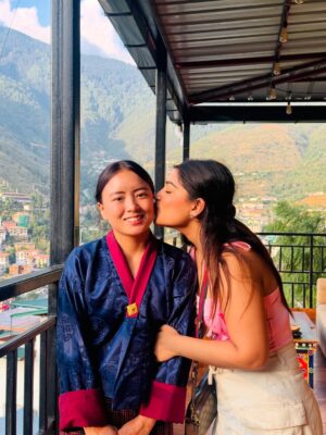 Cuty Mendiratta Instagram - Prettiness knows no borders 💕
@triphawker